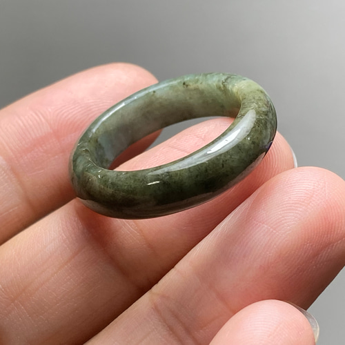 L5-148 美品 海藻 19.5号 ミャンマー産天然 A貨 本翡翠 くりぬき