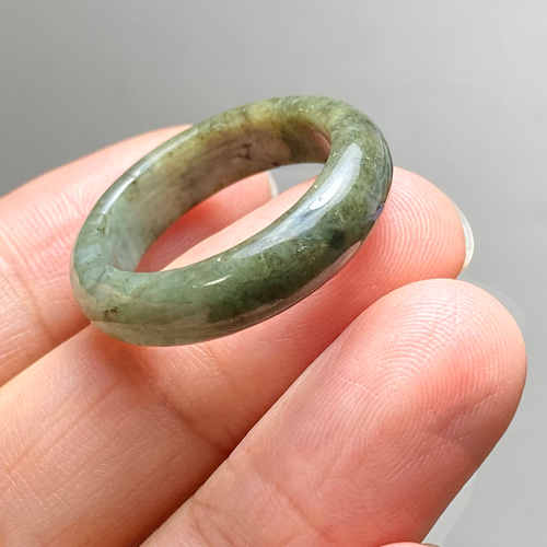 L5-148 美品 海藻 19.5号 ミャンマー産天然 A貨 本翡翠 くりぬき