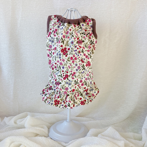 花柄フリルワンピース』犬服ハンドメイド 犬服セミオーダー 春服 花柄 
