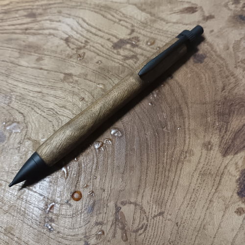 国産金具使用　木軸シャーペン0.5㎜ 水目桜瘤蜜蝋クリーム仕上げ 国産金具使用 木軸シャーペン0.5㎜ 水目桜瘤蜜蝋クリーム仕上げ