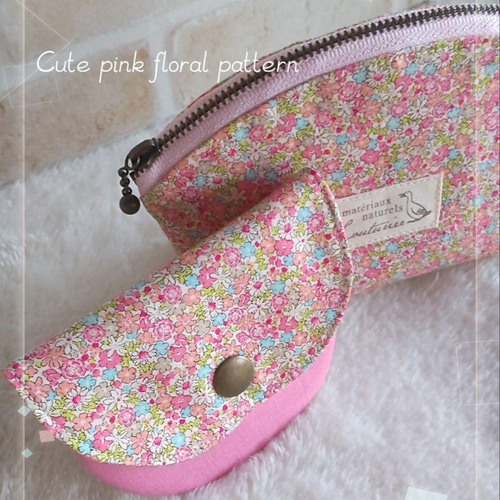 ☆*。春色ピンク 小花柄ポーチ2点セット☆*。 コスメポーチ  