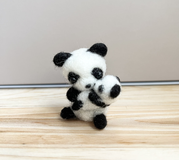 パンダの親子 羊毛フェルト 羊毛フェルト モカ＆ラテ 通販 17527489