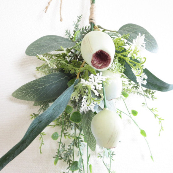 ヘクソカズラ リース 木の実スワッグ ユーカリ フラワー・リース 