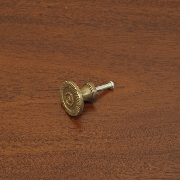 真鍮取っ手 つまみ DIY 金具 ノブ 引き出し 扉ドア 交換 『アウトレット・真鍮取っ手（N276）x4個セット』 3枚目の画像