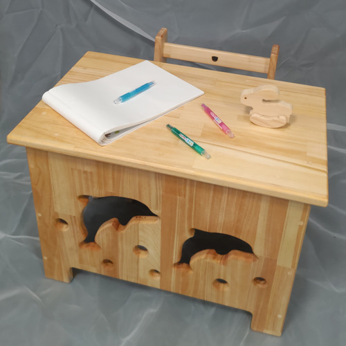 お孫さんが大喜び❤単品 手作り幼児向けテーブル 太陽❤ 全国送料込み