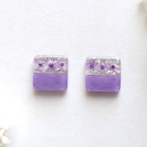 レジンアート バイカラーのお花のピアス〈紫〉（シルバー） ピアス 