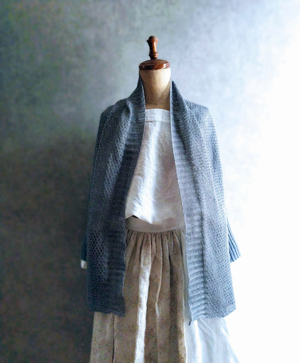 シルクリネン×シルクウールの羽織り カーディガン ブルーグレー 2枚目の画像