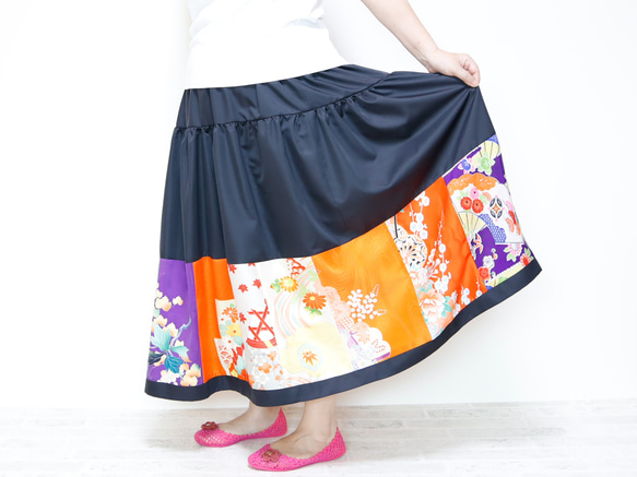 Kimono HAREGI Skirt Long -Using Vintage Kimono Fabrics 第16張的照片