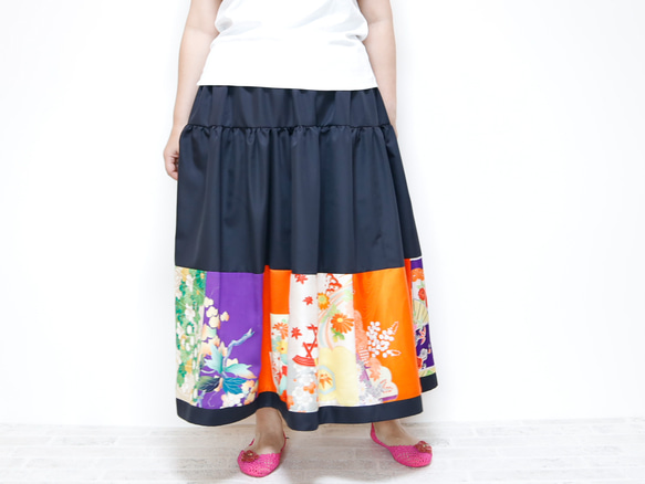 Kimono HAREGI Skirt Long -Using Vintage Kimono Fabrics 第6張的照片