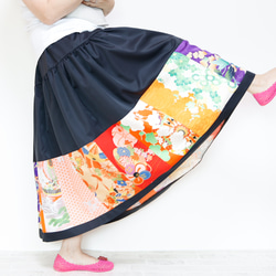 Kimono HAREGI Skirt Long -Using Vintage Kimono Fabrics 第12張的照片