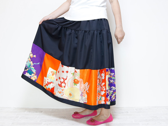 HAREGI SKIRT -ビンテージの着物地を使ったフレアスカート [ロング] 着物リメイク １点物です 1枚目の画像