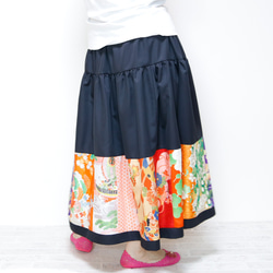 Kimono HAREGI Skirt Long -Using Vintage Kimono Fabrics 第5張的照片