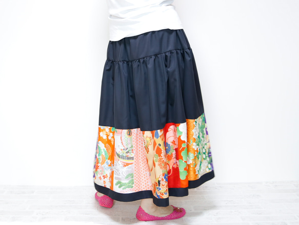 Kimono HAREGI Skirt Long -Using Vintage Kimono Fabrics 第5張的照片