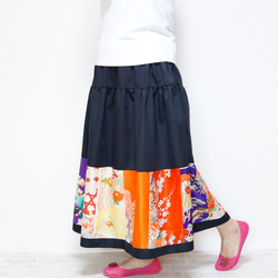 Kimono HAREGI Skirt Long -Using Vintage Kimono Fabrics 第10張的照片