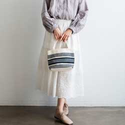 可愛的褶皺裙，飾有立體刺繡和刺繡蕾絲。帶襯裡。 100%純棉。 240406-1 第9張的照片