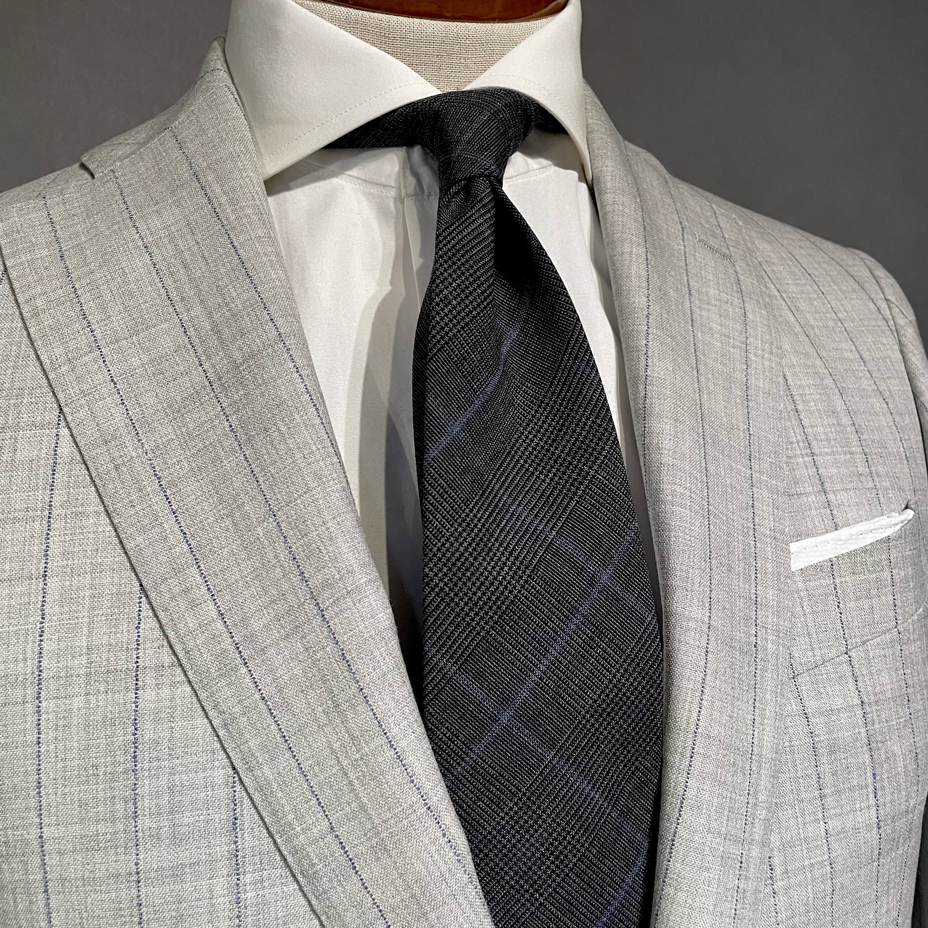 【受注製作】グレー　ブルー　チェック　父の日　プレゼント　ギフト　誕生日　ネクタイ　【別途】名入れ　イニシャル　刺繍