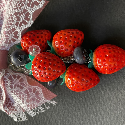 展示　樹脂粘土　いちご　チャーム 展示樹脂粘土いちごチャーム