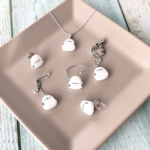 1000円～】シマエナガのアクセサリー ピアス イヤリング ネックレス 