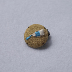 【日本刺繍ブローチ】絵の具（ブルー）※お試し価格※ 1枚目の画像