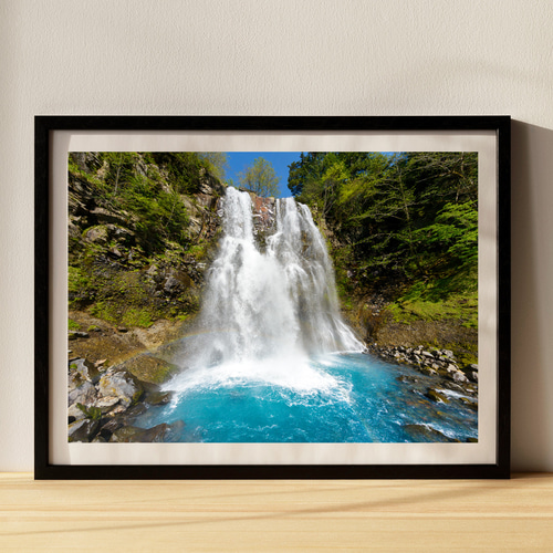 絵画 日本 熊本県阿蘇 鍋ヶ滝の風景 インテリアアート額付き 水彩画