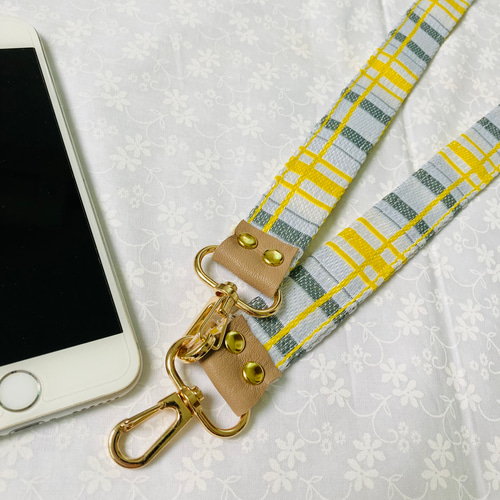 黄色のチェック柄畳縁 スマホストラップ スマホショルダー ショルダー