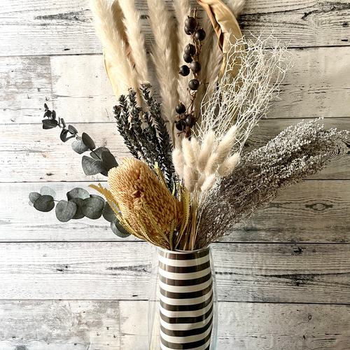 花瓶にそのまま☺︎お花いっぱいドライフラワースワッグ♪