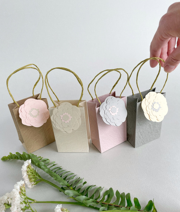 【数量限定】ミニ紙袋＆芍薬をイメージしたお花のミニカードのセット/ 全2種類・ワンランク上のラッピング・プチギフト 15枚目の画像