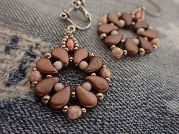 【新作】beads earrings ＊ Mat brown pink 2枚目の画像