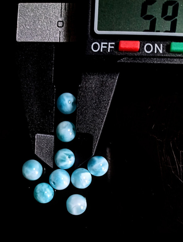 【資材】グレード ラリマー９ 粒。Blue ◆大特価出品  ◆５.8 mm珠 3枚目の画像
