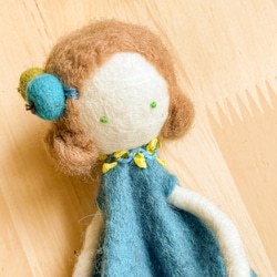 Lサイズ　フェルト人形飾り　ドールnasan-07 花 春スプリングギフト母の日新調　ベリー 2枚目の画像