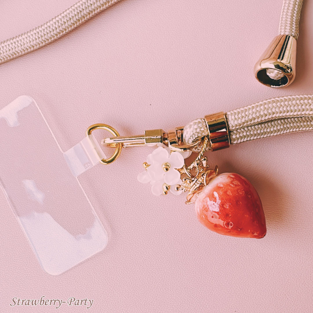 イチゴ　ストラップ　可愛い