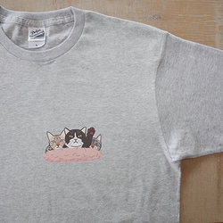 new猫半袖Tシャツグレー/挙手 3枚目の画像