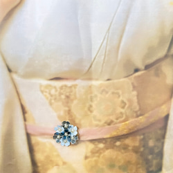 ネモフィラのポニーフック　スカイブルー 青色 春 5月 仕上げを帯留め・ブローチ金具に変更可能 10枚目の画像