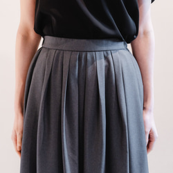 Sarasara skirt　グレー　sai　日本製　ストレスフリー　体型カバー　スカート　フリーサイズ　即納 5枚目の画像