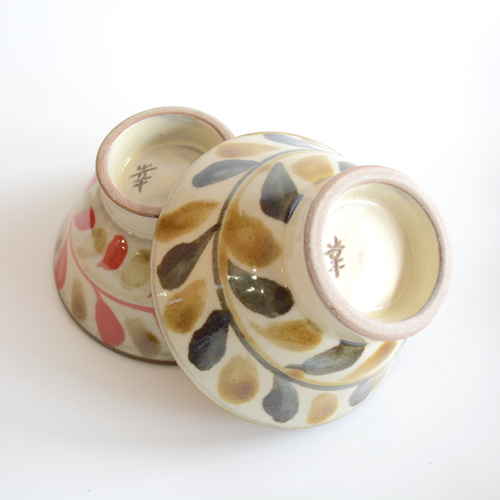 やちむん 幸陶器】リーフ柄 4寸マカイ レッド 茶碗・めし碗 いち商店