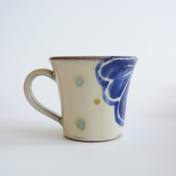 【やちむん 幸陶器】青花 マグカップ (小)　 2枚目の画像