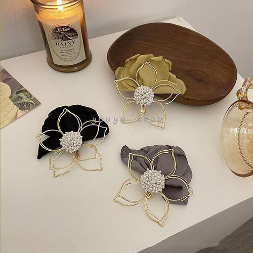 ヘアクリップ エレガント 可愛い フラワー ブラック ピンク ヘア