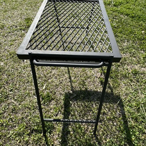 無骨すぎでカッコいいアイアンメッシュテーブル！アイアンテーブル