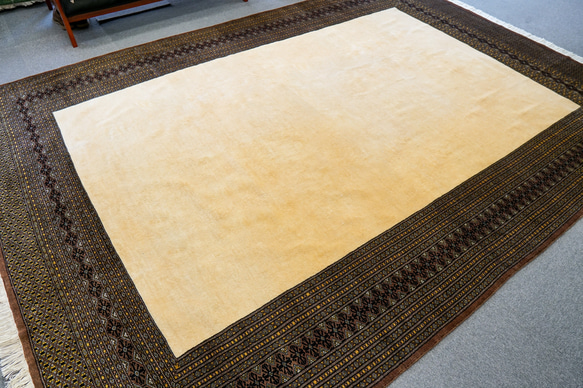 310×220cm【パキスタン手織り絨毯】 2枚目の画像