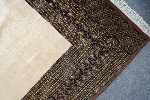 310×220cm【パキスタン手織り絨毯】 6枚目の画像