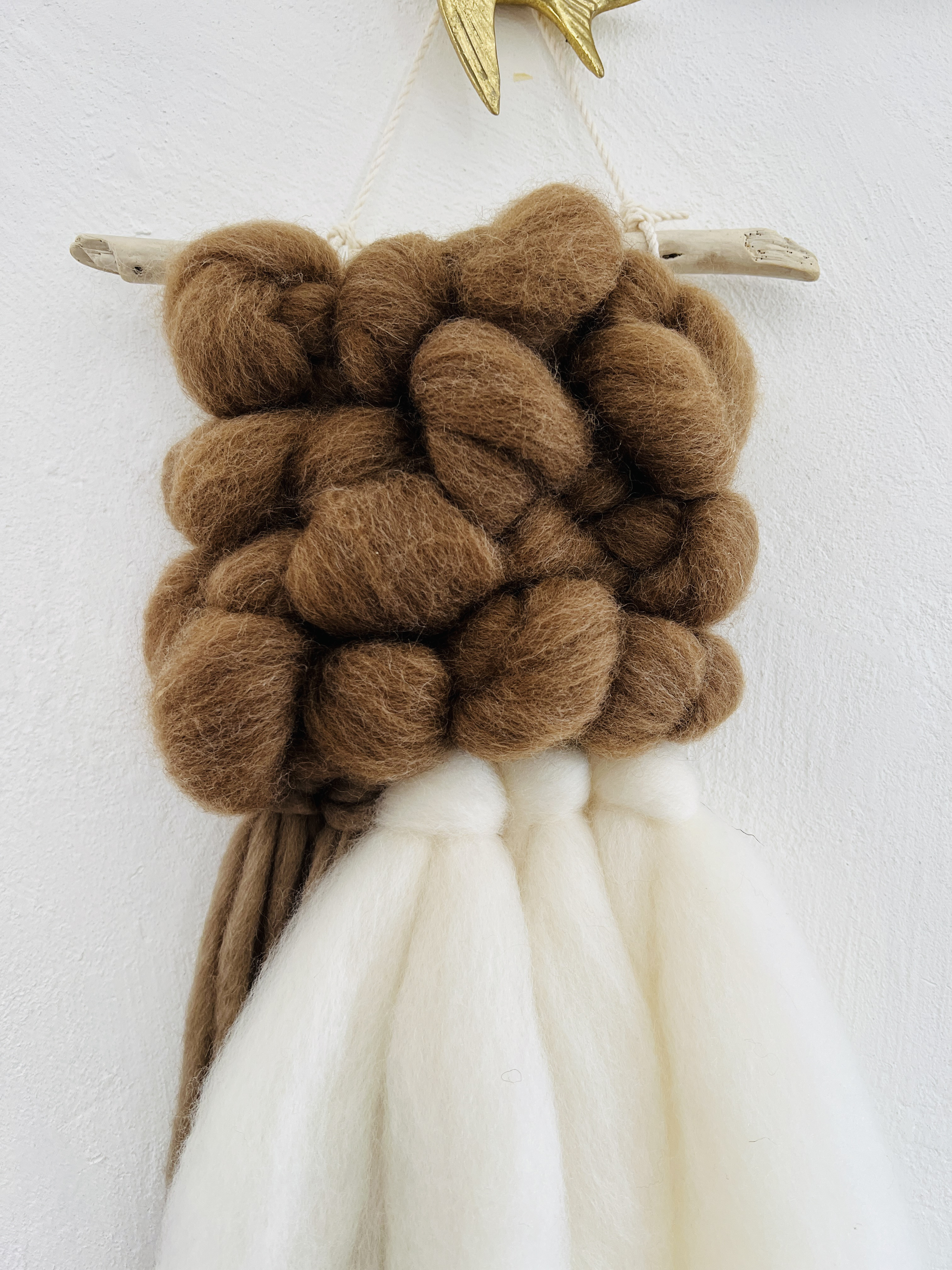 ブラウン×ホワイトのハンギング