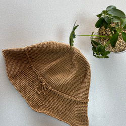 夏の帽子　亜麻糸で編んだ大人のシンプルなハット　 3枚目の画像