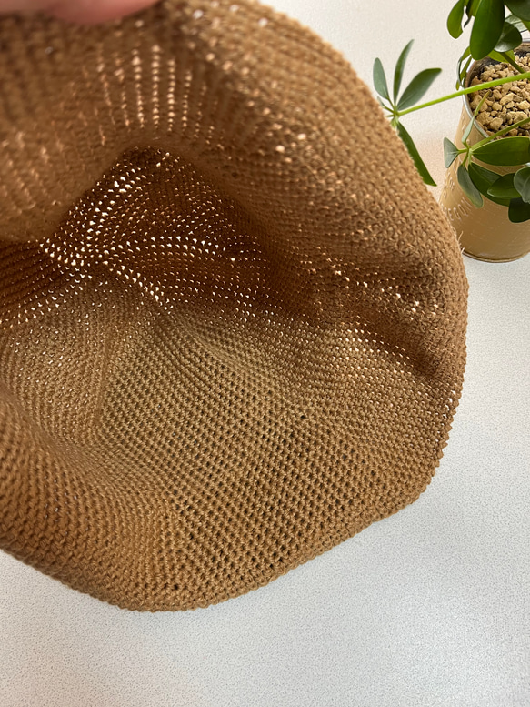 夏の帽子　亜麻糸で編んだ大人のシンプルなハット　 5枚目の画像