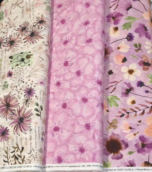 「Blooming Lovelyシリーズ 3枚セット」moda 生地 カットクロス Janet Clare 1枚目の画像