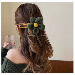 ヘアクリップ 花 髪飾り まとめ髪 ヘアアレンジ フラワー 花 大きめ 6枚目の画像