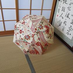 昭和レトロ・唐花模様の日傘（傘袋付き） 6枚目の画像