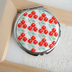 刺繍コンパクトミラー「花05」 1枚目の画像