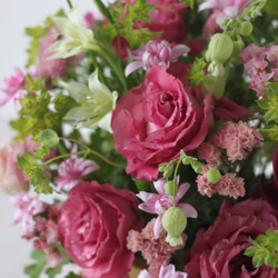 母の日新作【Creema限定】 母の日に贈る華やかピンクのフレッシュフラワーアレンジメント　 4枚目の画像