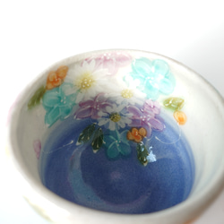 ジューンブラCreema陶器市2024  工房ゆずりは　福々碗　白地に鮮やかなブルーが良く映える　青彩花化粧　43432 11枚目の画像