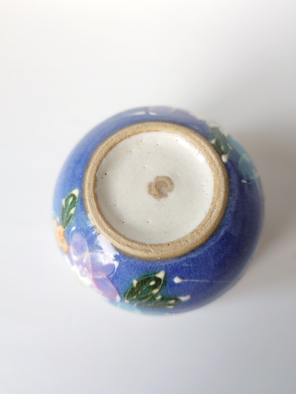ジューンブラCreema陶器市2024  工房ゆずりは　福々碗　白地に鮮やかなブルーが良く映える　青彩花化粧　43432 5枚目の画像
